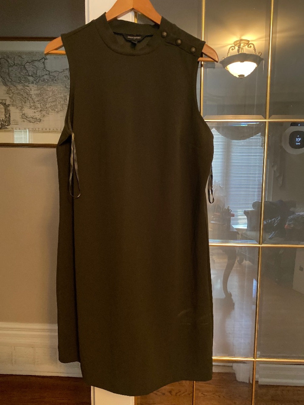 BANANA REPUBLIC sleeveless dress